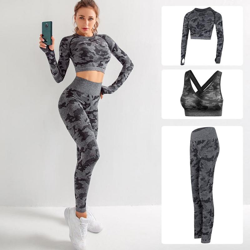 Explosive Seamless Camouflage Suit